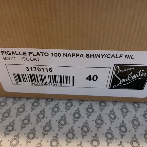 Christian Louboutin (Red Bottoms) size 40. Nude - Picture 7 of 7